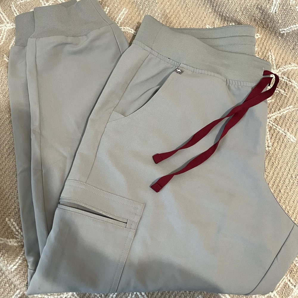 Figs jogger scrub pants